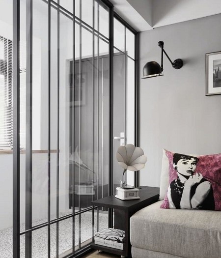 台南懸吊式拉門更衣室 - 無下軌道乾淨設計